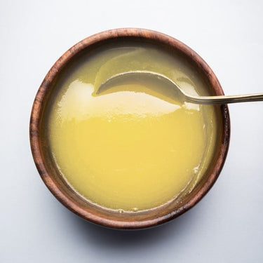 https://cdn.shopify.com/s/files/1/1857/6931/files/buffalo-ghee.jpg?v=1736407621